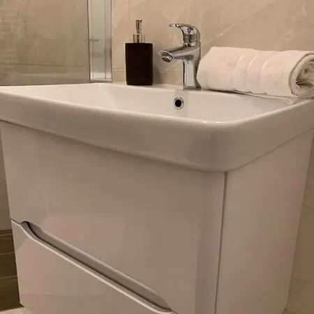 Royal Vega