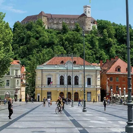 Royal Vega Apartment Ljubljana