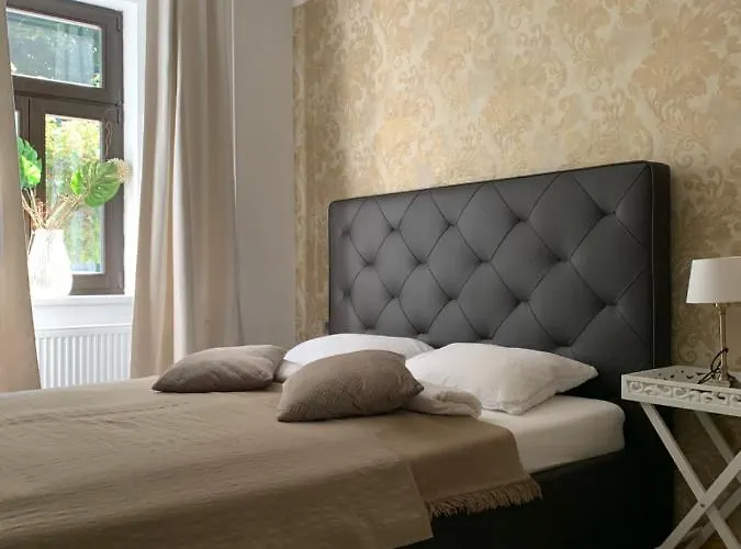 Royal Vega * ليوبليانا