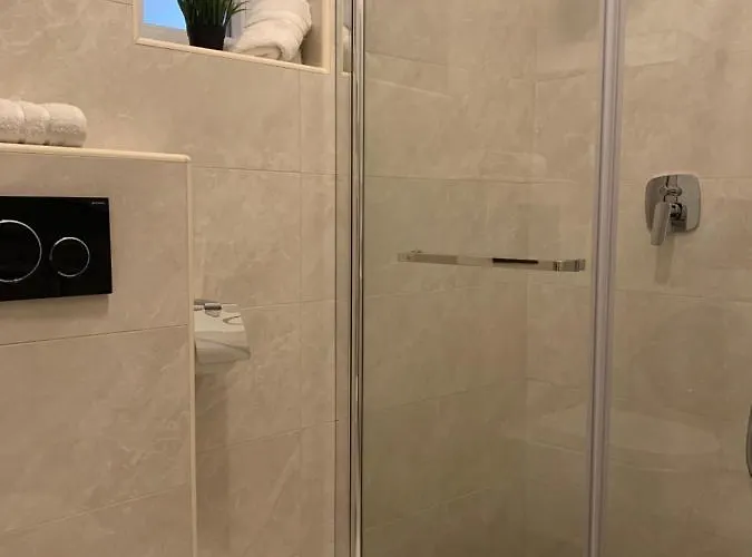 Royal Vega * לובליאנה