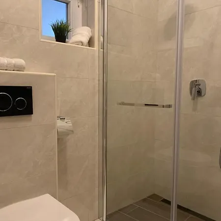 Royal Vega * Ljubljana